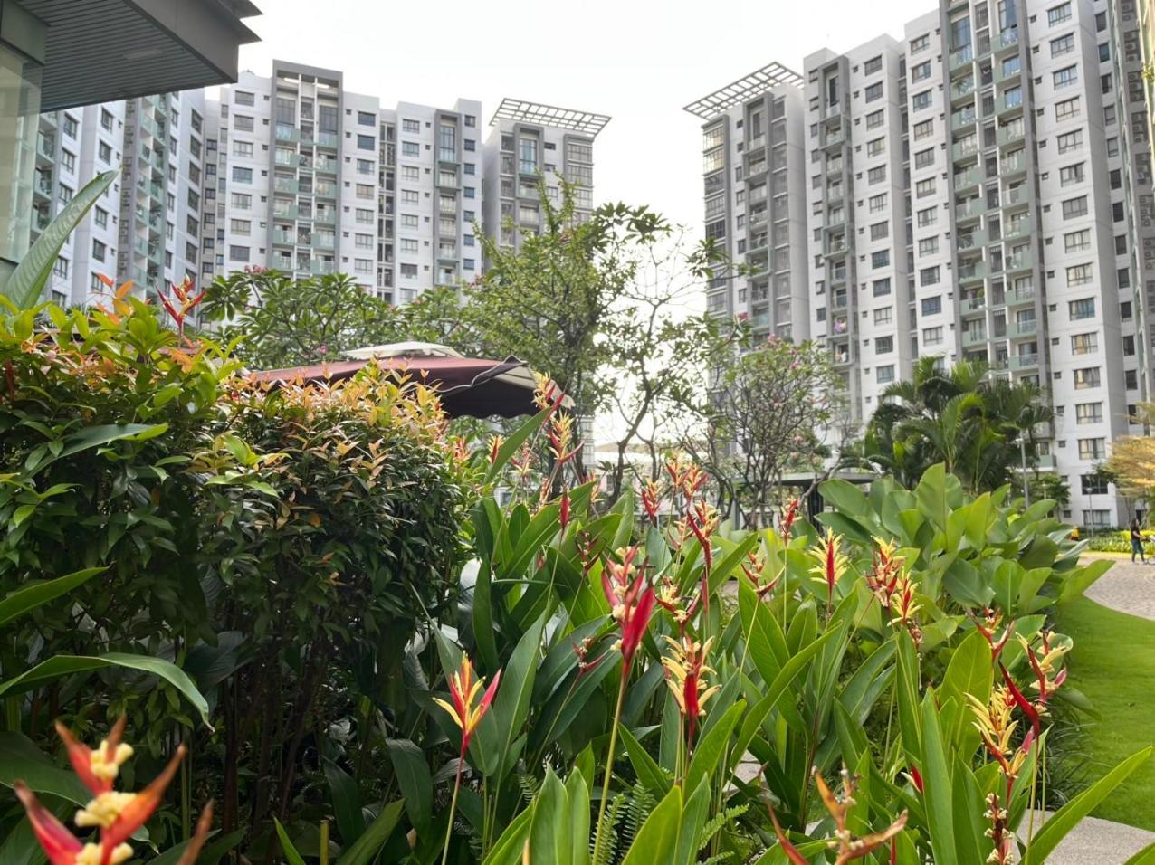 Ho 2 Phong Ngu Emerald Canh Sieu Thi Aeon Mall Tan Phu Apartment