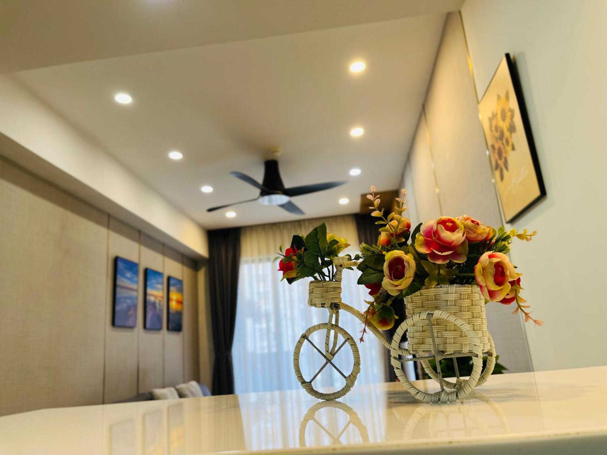 Apartment Ho 2 Phong Ngu Emerald Canh Sieu Thi Aeon Mall Tan Phu Ho Chi Minh City